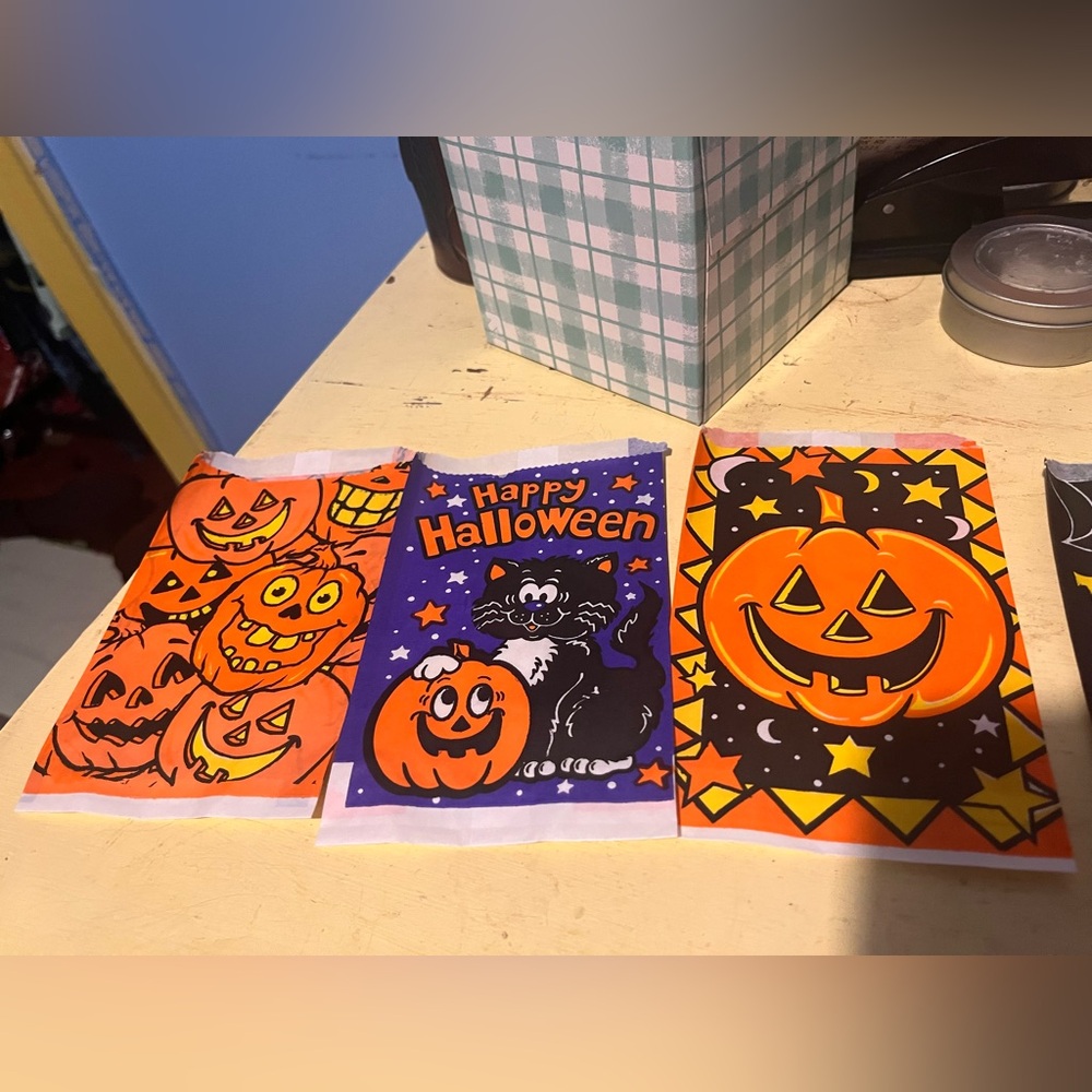 Vintage Halloween Basket craft supplies LOT - Picture 3 of 16